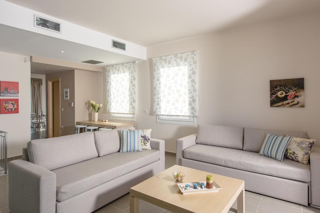 Koukos Villas Stalós Rum bild