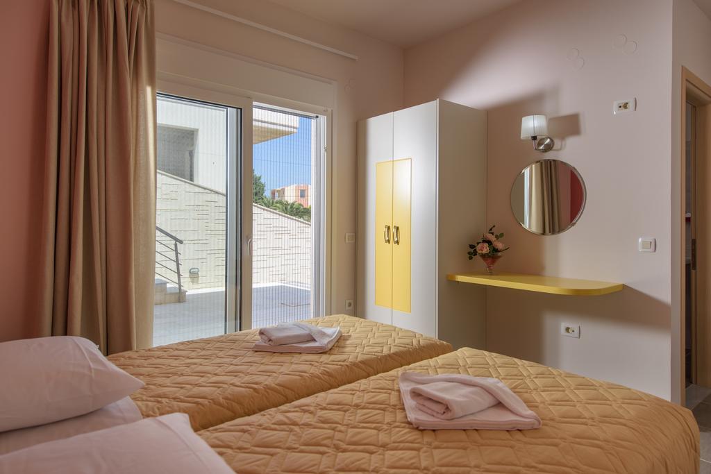 Koukos Villas Stalós Rum bild