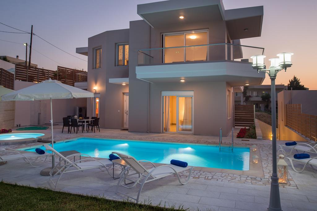 Koukos Villas Stalós Rum bild