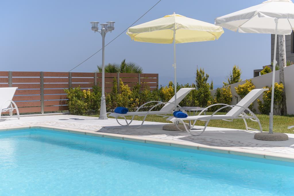 Koukos Villas Stalós Rum bild