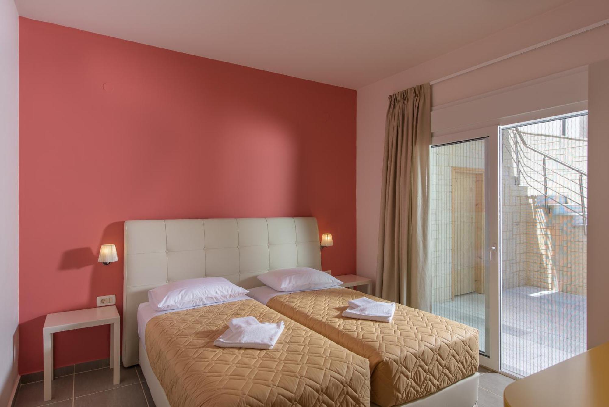 Koukos Villas Stalós Rum bild